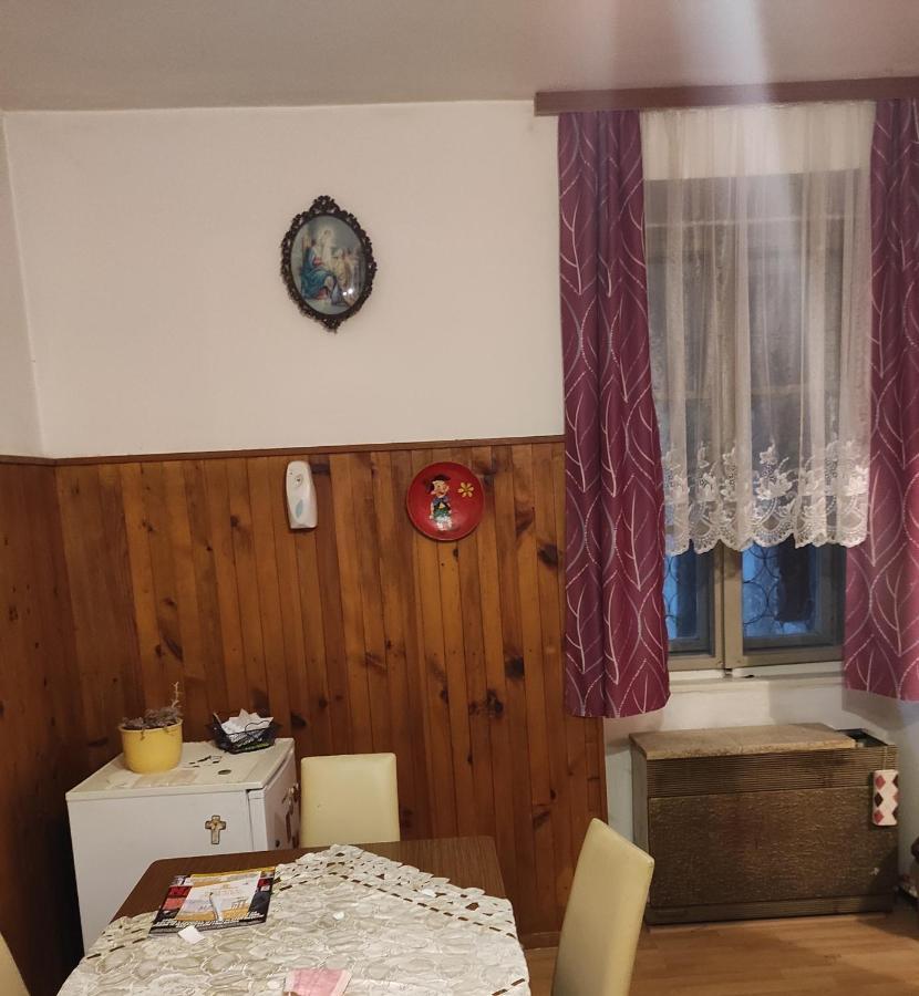 Dvosobni Stan U Centru Zagreba Apartment Exterior foto